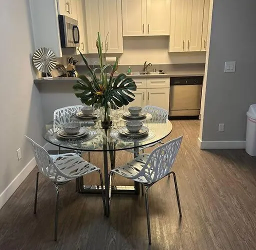 Two Bedroom Hollywood Apartment